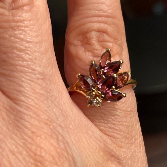 1970s rhinestone gold tone pinky ring - Picture 9 of 11